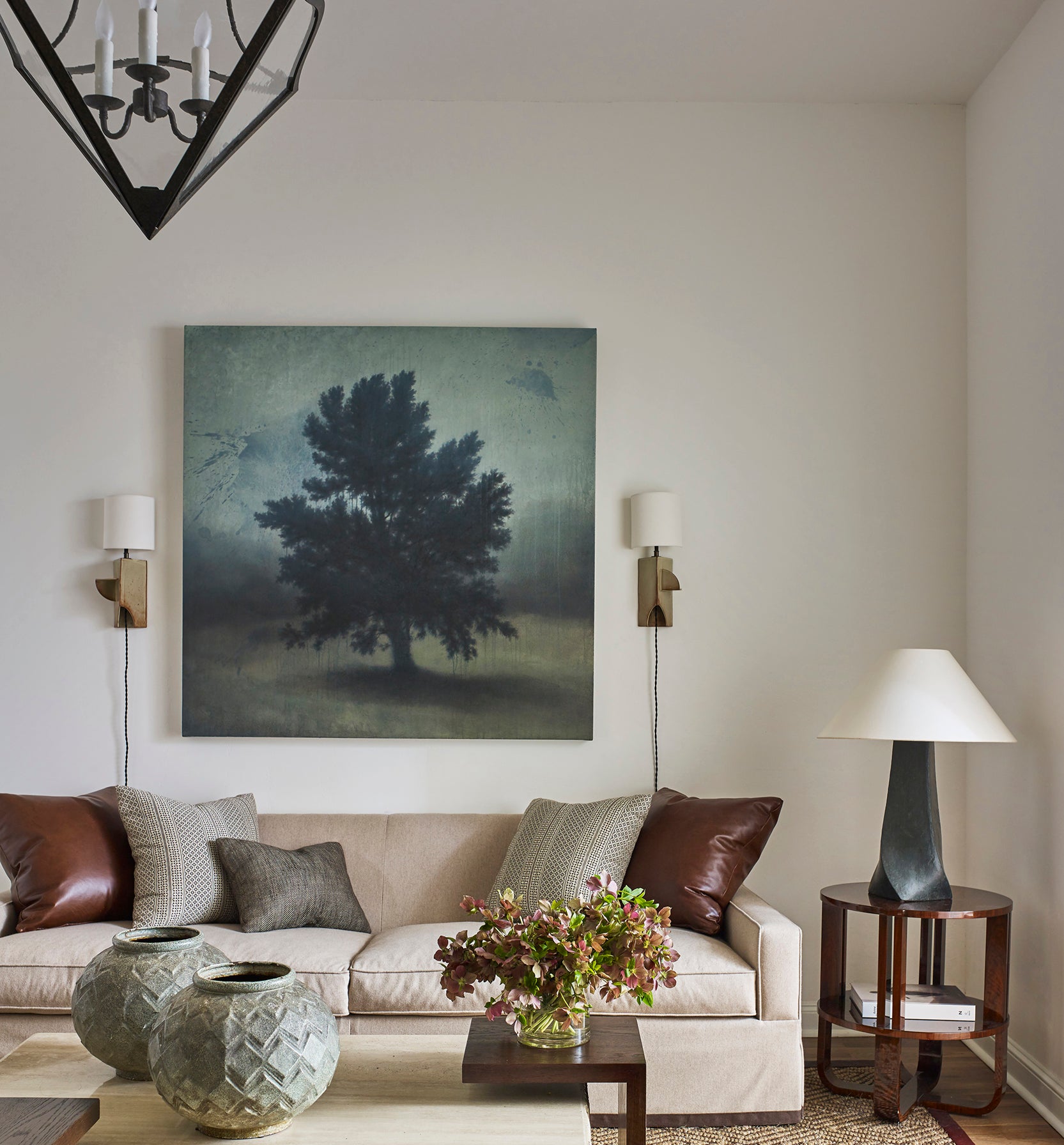 files/ARCHIVE_BHDM_LIVING_WITH_ANTIQUES-DETAIL-2210-24.jpg