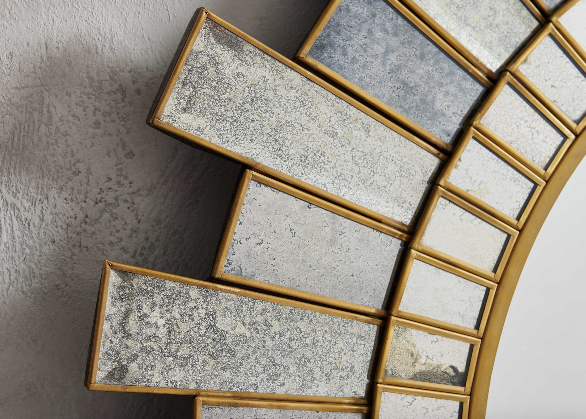 Piecing Together A Glamorous Look